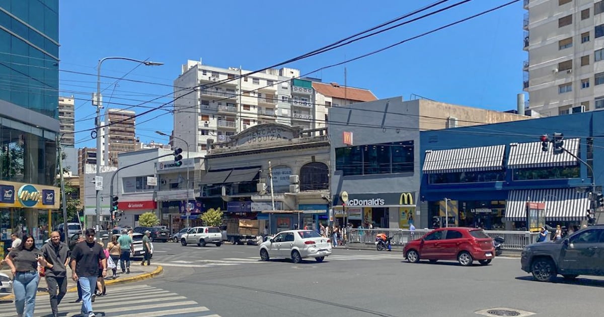 Más persianas bajas en las grandes avenidas: los locales porteños vacíos vuelven a crecer y la oferta en alquiler se duplica
