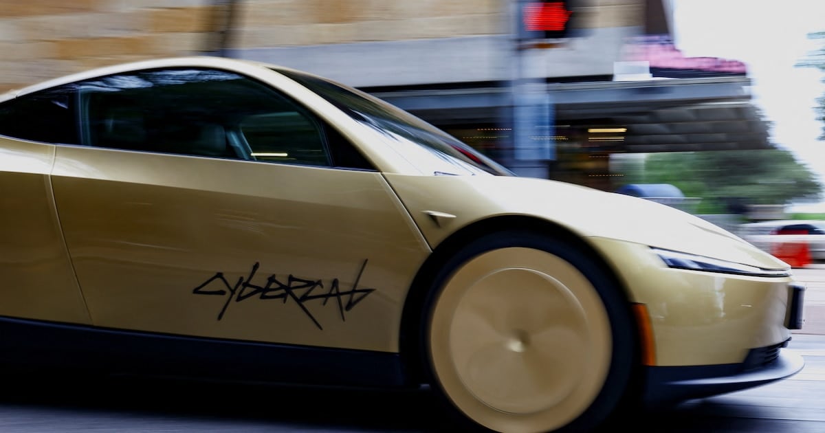 Tesla y el Cybercab sin volante: la NHTSA pone la lupa sobre cómo se autodeclaró seguro