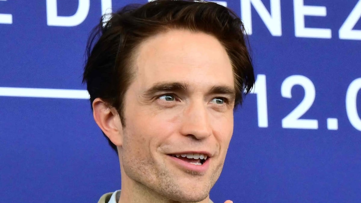 Pattinson en modo padre primerizo y Moretti después del infarto: el sábado más cálido de Venecia
