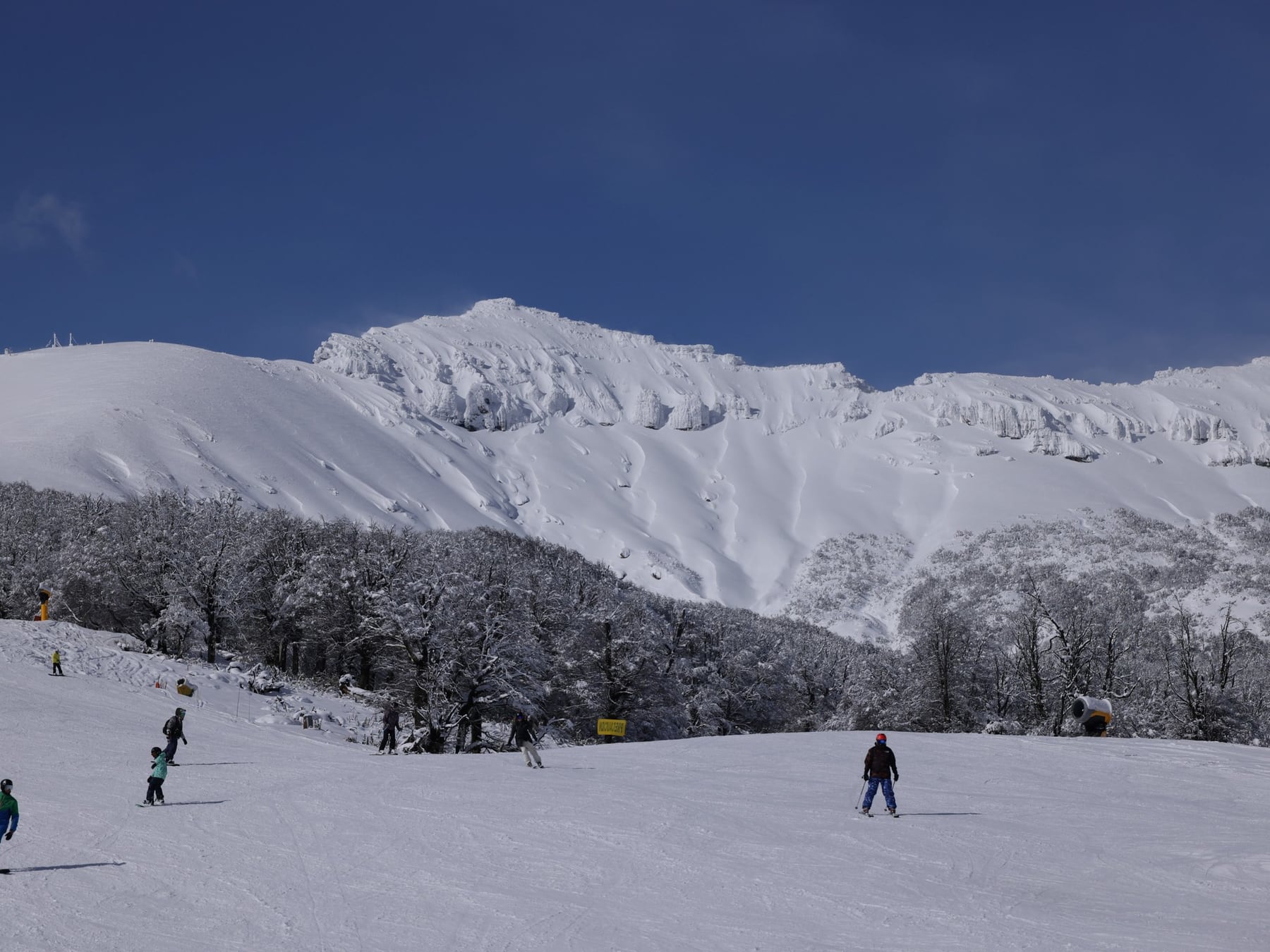 Septiembre, el mes bisagra de la nieve argentina: dónde todavía se puede esquiar y cuánto sale