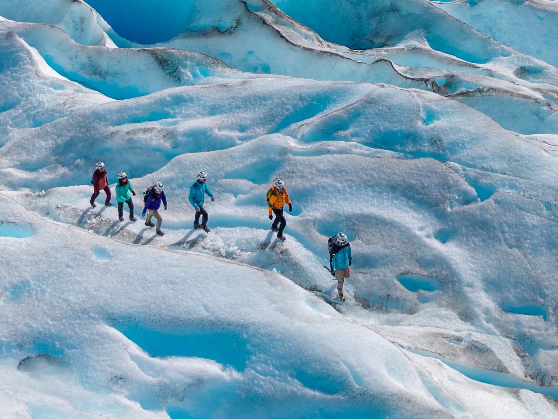 Caminar sobre el Perito Moreno ya no es cosa del verano: cómo es la experiencia en pleno invierno