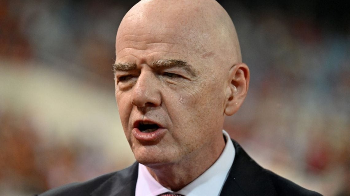 Los franceses le soltaron la mano a Infantino y ahora se preguntan quién se anima a ir por todo