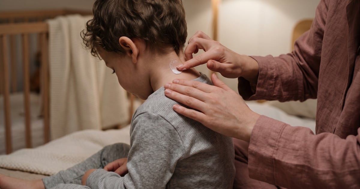 Dermatitis atópica: cuando el bolsillo decide si la picazón sigue o afloja