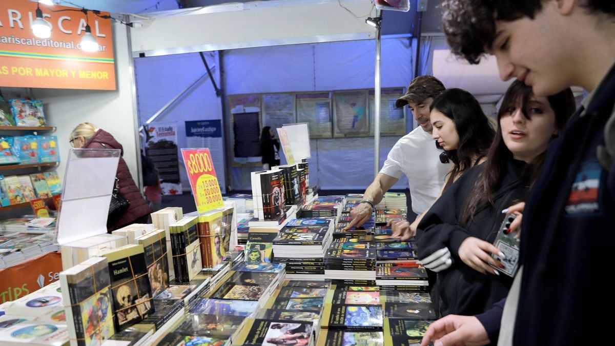La 13ª Feria del Libro de Neuquén entra en su último fin de semana con teatro, talleres y figuras nacionales