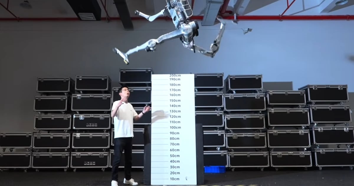 Cómo una mujer en India entrena robots con IA filmando su propia cocina