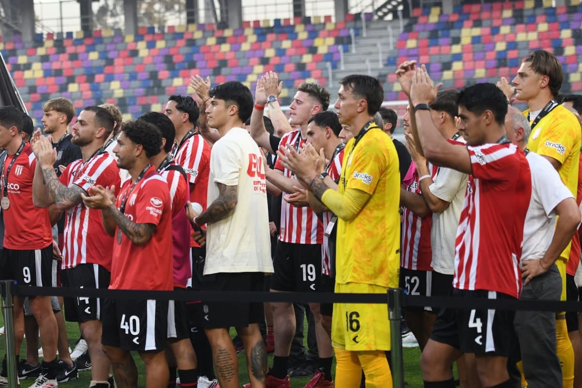 Rosario Central, con la ley del penal y del VAR, levantó la Supercopa Internacional en Santiago del Estero