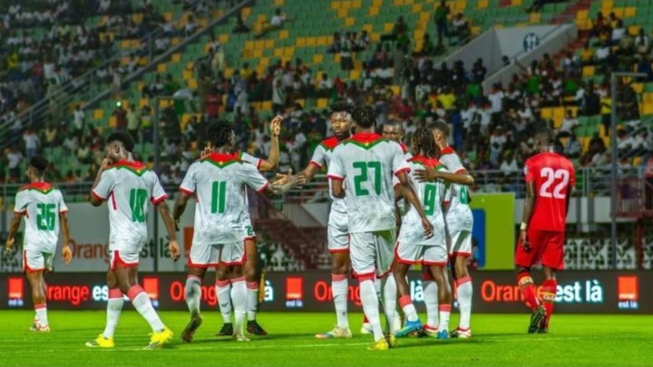 La Selección pasó por encima de un rival que llegó en modo urgencia y se fue goleado 7-0