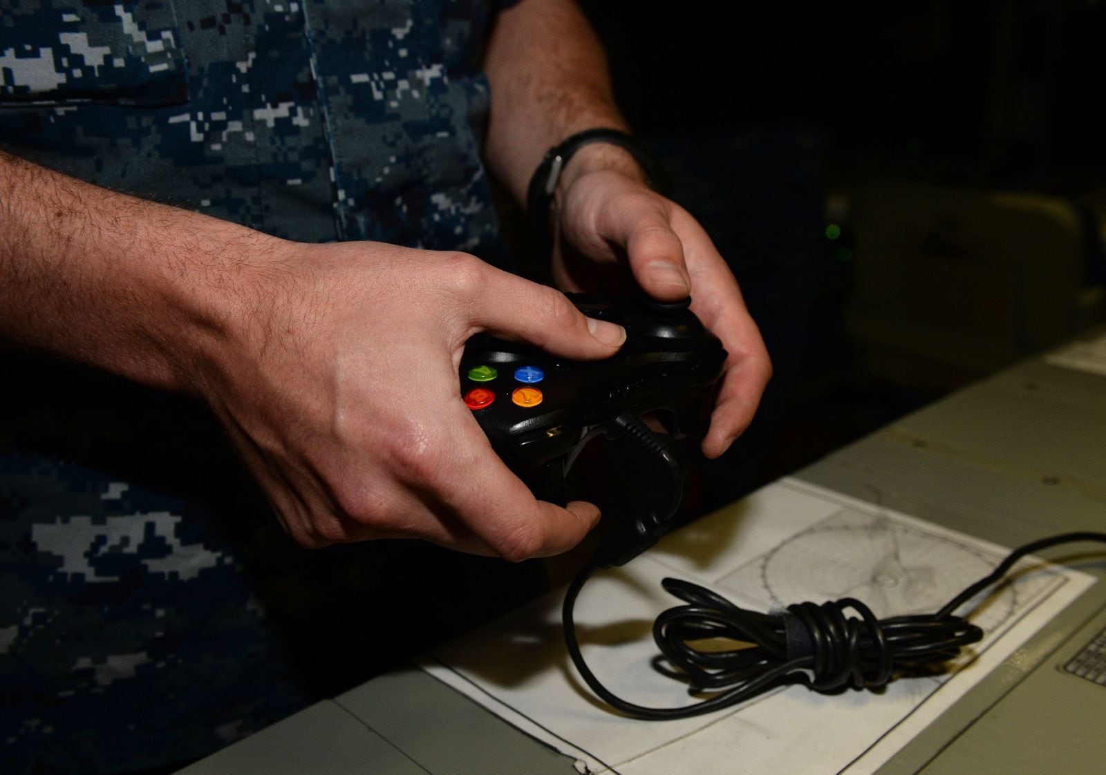 DMZ llega a Modern Warfare 4 con Hajin como territorio de extracción y la promesa de salir vivos para conservar el botín