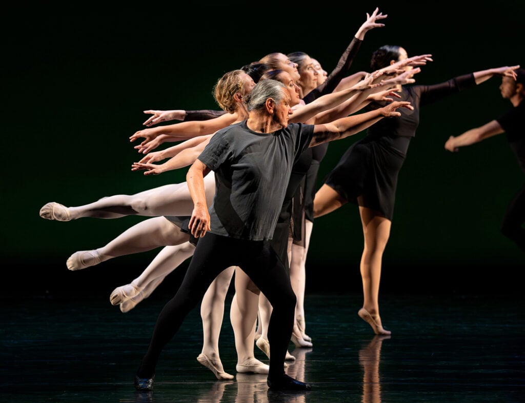 El Baile Infinito: cuando el cuerpo recuerda y la entrada se paga con un alimento