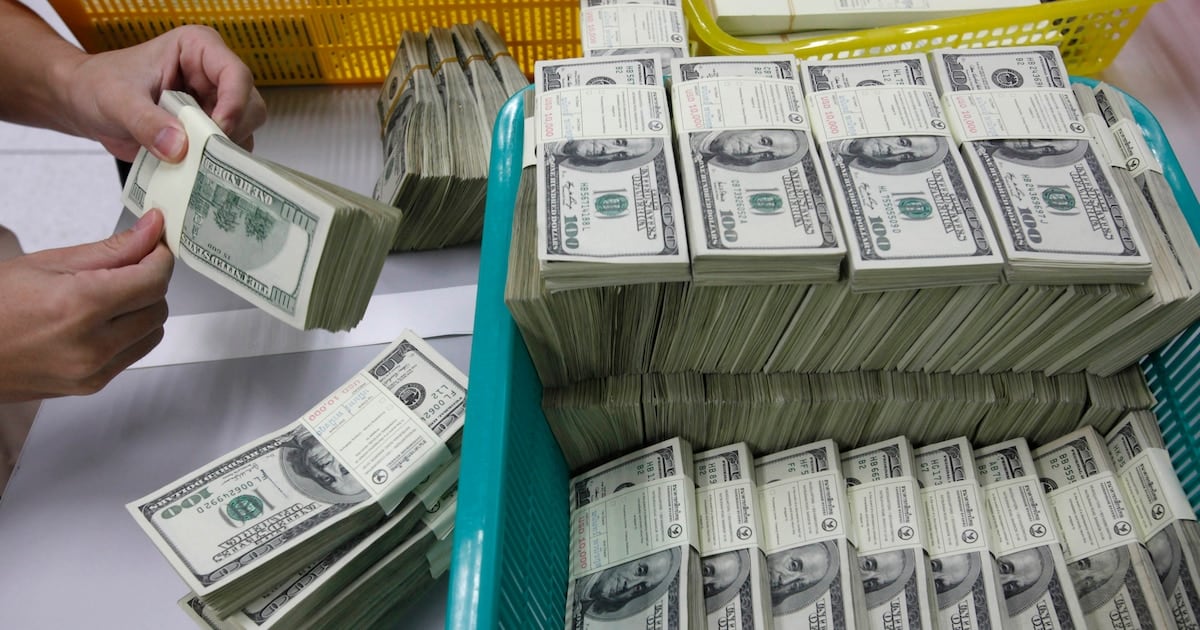 Dólar a $1.540 en el Nación y en el blue: sexta jornada sin cambios en la entidad pública