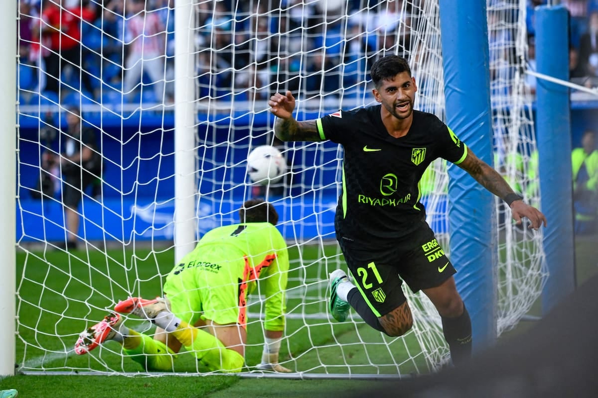 Cuti salvó la ropa en Mendizorroza y Atlético se subió al segundo puesto