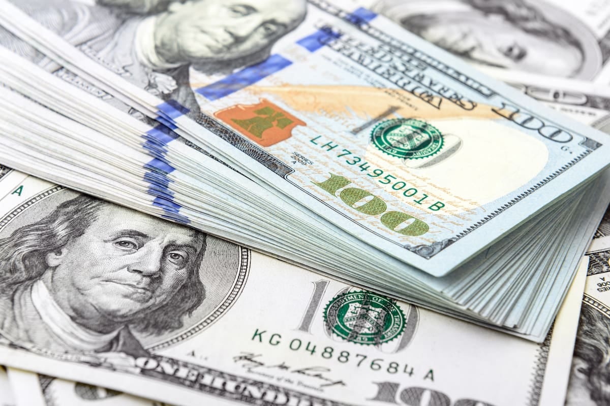 El dólar mantiene su cotización al inicio de la semana y la inflación porteña de septiembre se ubica en 1,8%