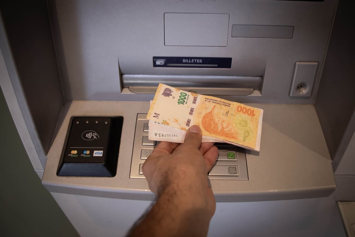 La banca argentina perdió casi el 15% de sus sucursales desde 2019 y achica personal: ya son más de 20.000 los puestos eliminados
