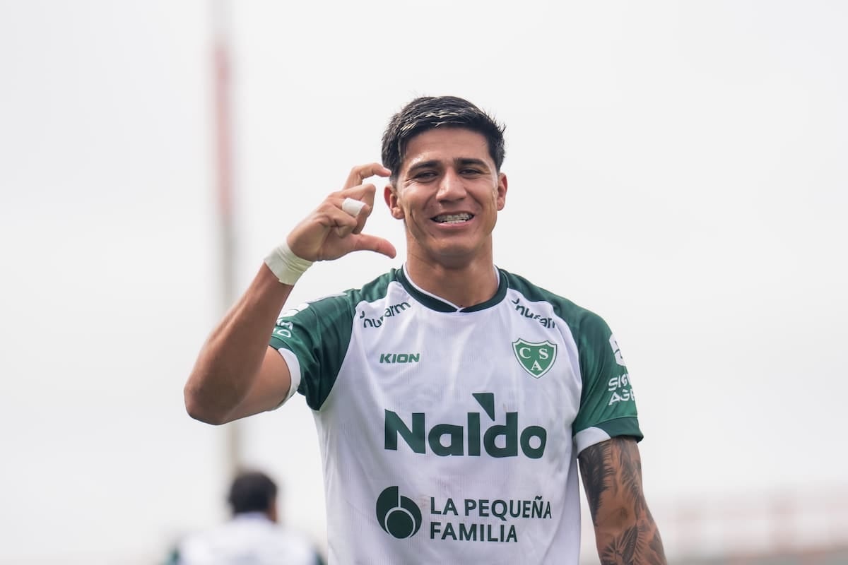Marabel y el 27 de la suerte: Sarmiento va por la cima de goleadores frente a River