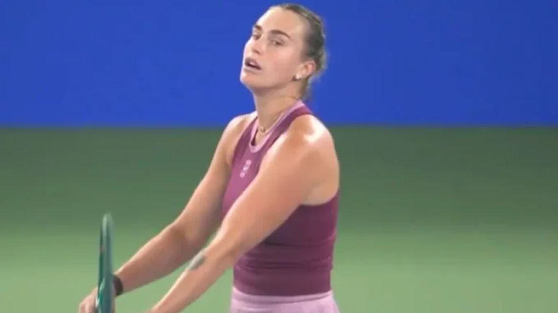 Sabalenka se chocó con la realidad de Wuhan: Li la bajó del caballo en el tie break
