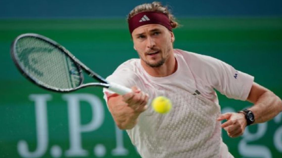 El número dos no perdona: Zverev barrió a De Miñaur y va por todo en Shanghai